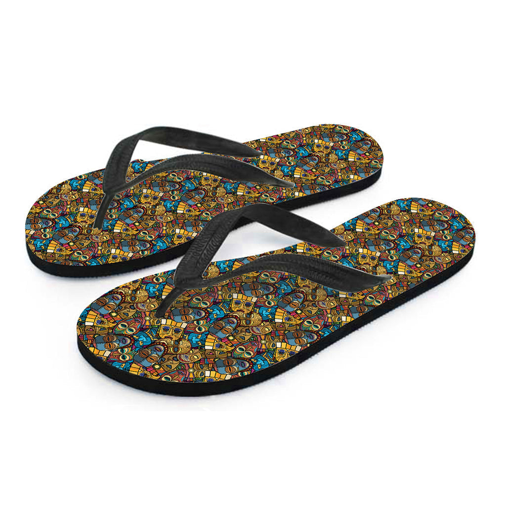 Beach Chic: Hawaiian Totem Masks Print Flip Flops for Island Style - 1