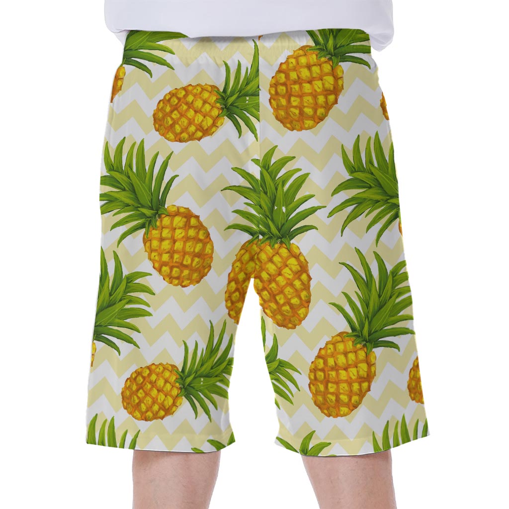 Beige Zig-Zag Pineapple Pattern Print Men&#39;s Hawaiian Beach Shorts - 2