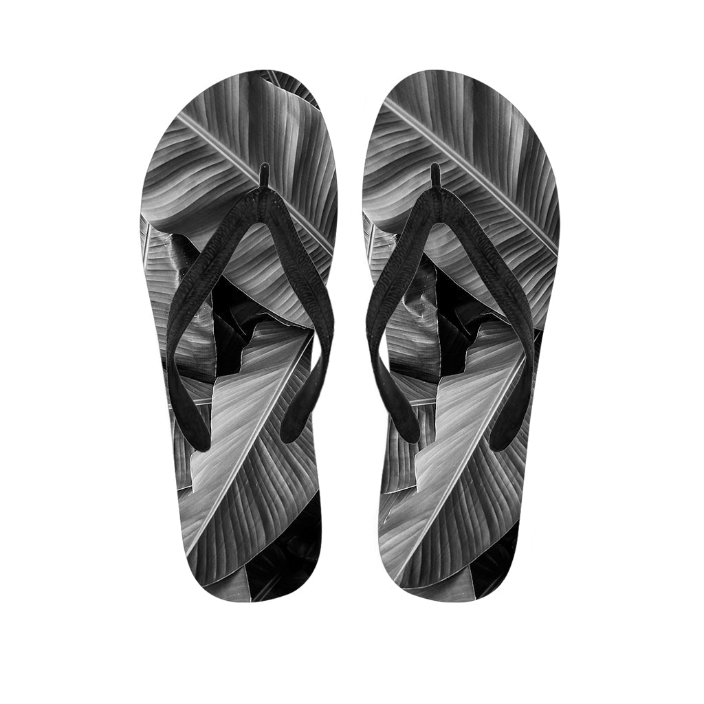 Black and White Banana Leaf Print Hawaiian Flip Flops: Add a Tropical Touch to Your Outfit! - 1