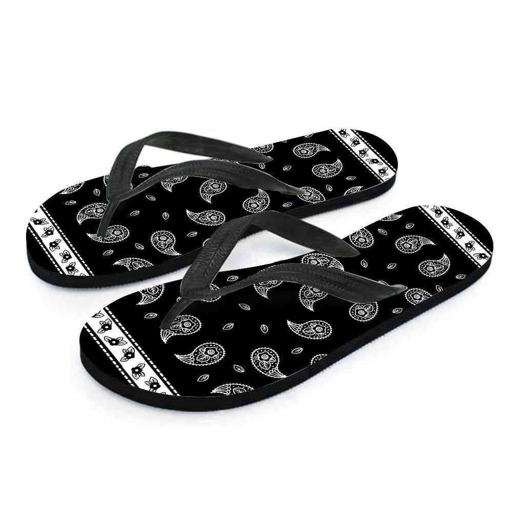 Black and White Bandana Print Hawaiian Flip Flops: Step Out in Style - 2