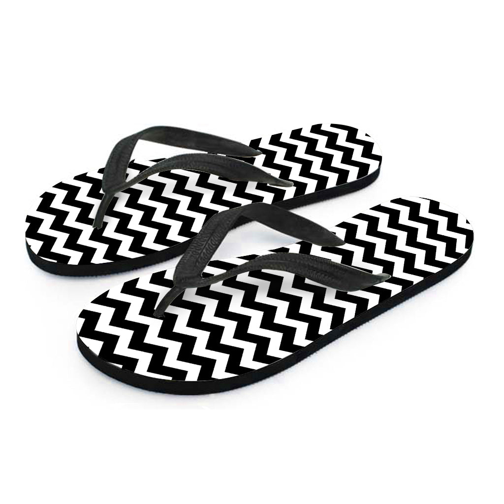 Black and White Chevron Pattern Hawaiian Flip Flops: Complete Your Island Look! - 2