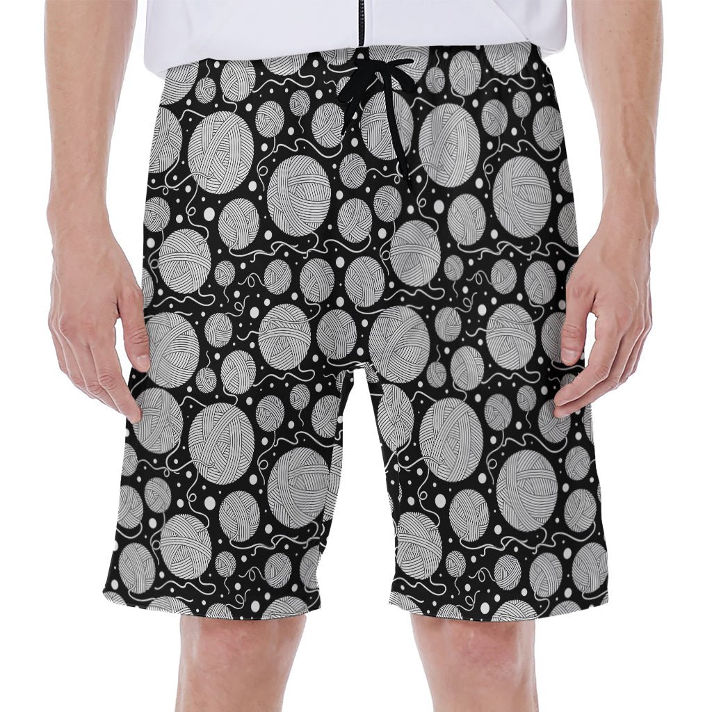 Black and White Yarn Pattern Print Men&#39;s Hawaiian Beach Shorts - 1