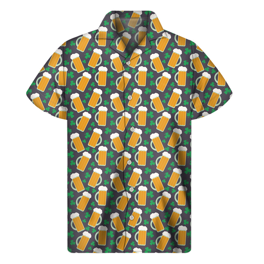 Hawaiian Vibes: Clover and Beer St. Patrick&#39;s Day Print Men&#39;s Short Sleeve Hawaiian Shirt - 1