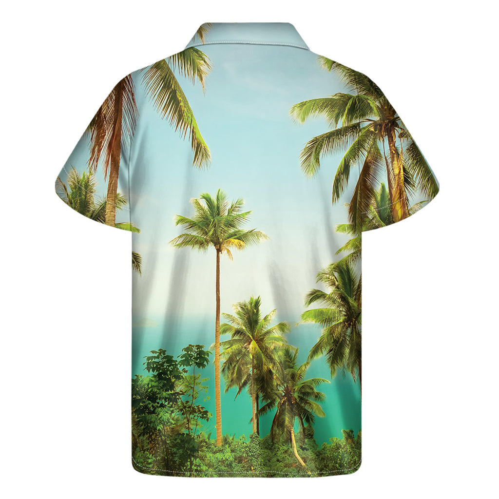 Tropical Vibes: Coconut Tree Print Hawaiian Short Sleeve Shirt - 2