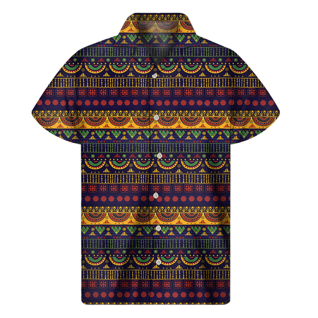 Tropical Vibes: Men&#39;s Hawaiian Short Sleeve Shirt with Native Tribal Indian Pattern - 1