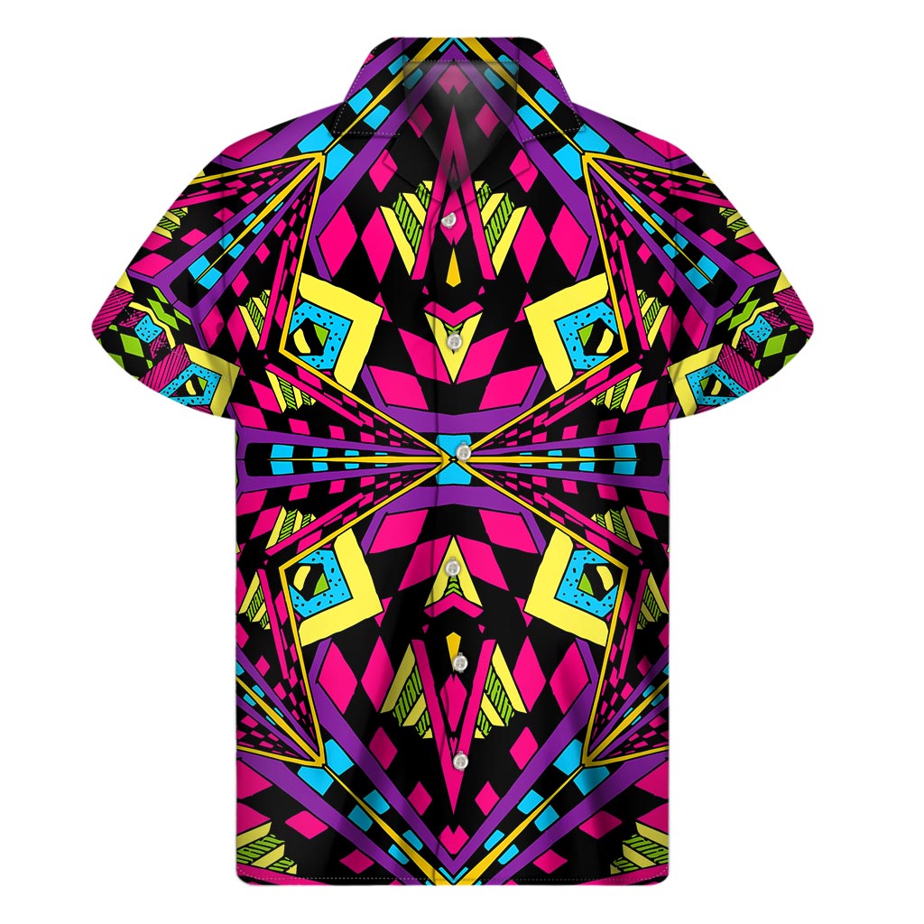 Tropical Vibes: Hawaiian Short Sleeve Shirt with Psychedelic Ethnic Print - 1