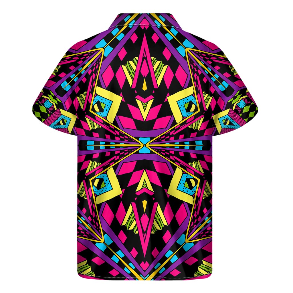 Tropical Vibes: Hawaiian Short Sleeve Shirt with Psychedelic Ethnic Print - 2