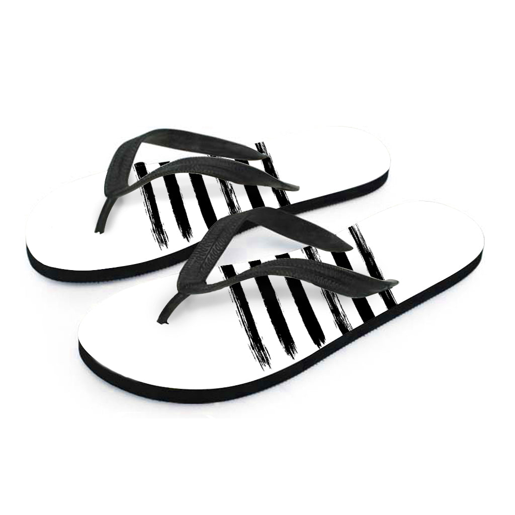 Island Style: White and Black American Flag Print Flip Flops for Your Hawaiian Outfit - 1