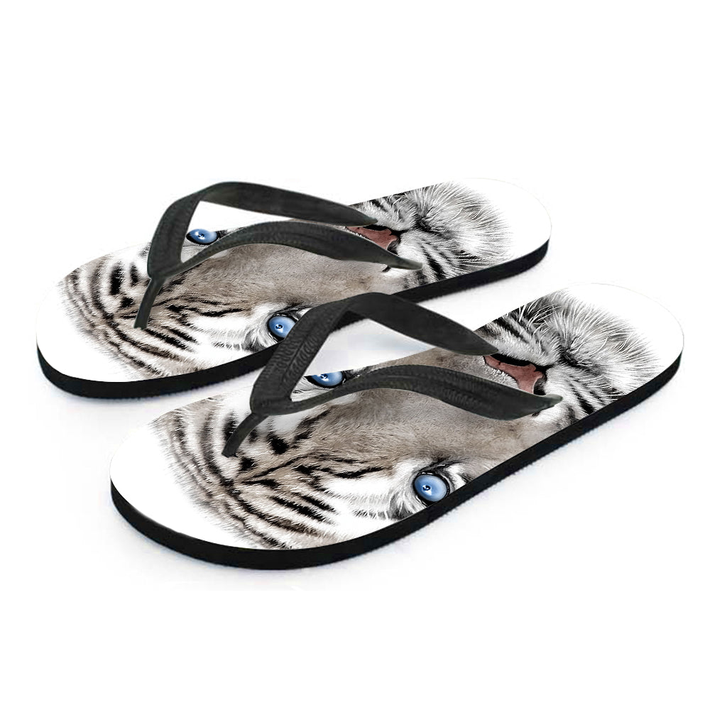 Tropical Vibe: White Tiger Portrait Hawaiian Flip Flops Outfit - 2