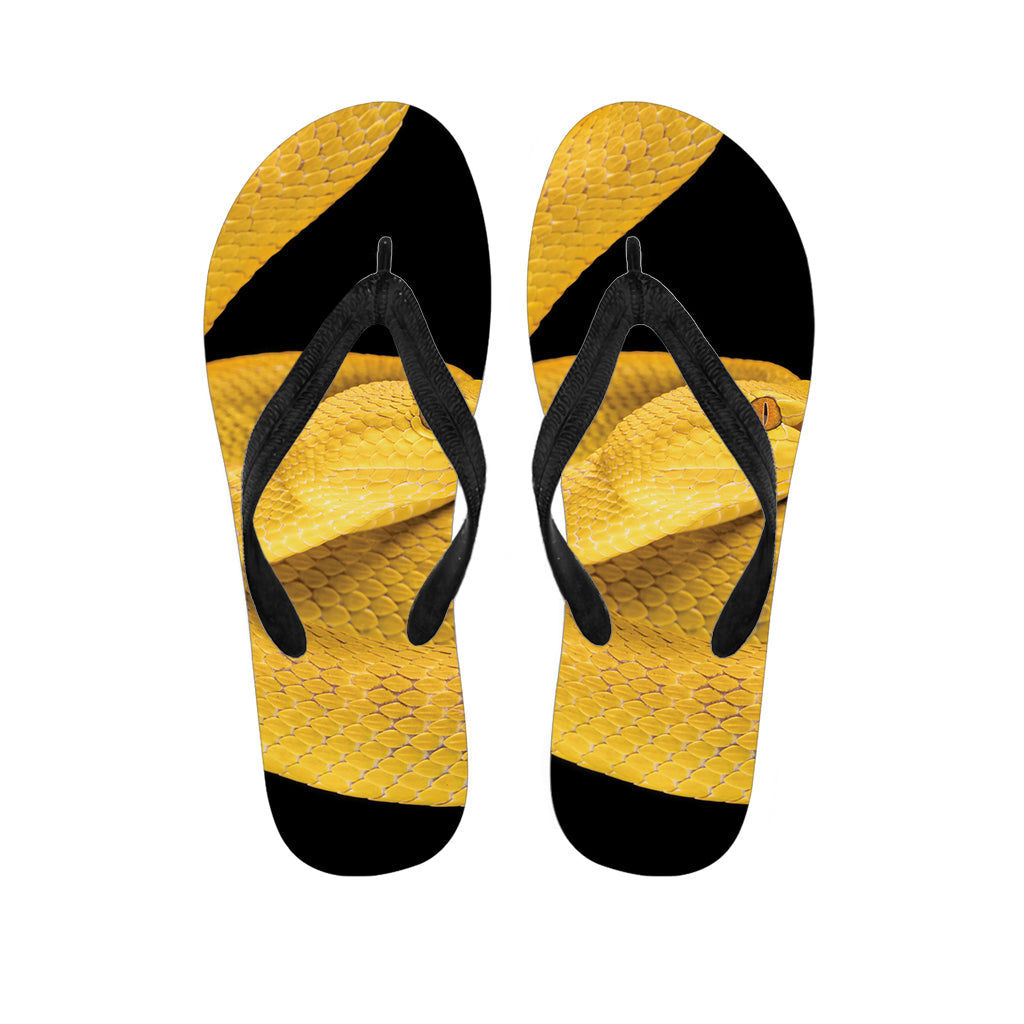 Yellow Snake Print Hawaiian Flip Flops: Elevate Your Outfit with Island Vibes - 1